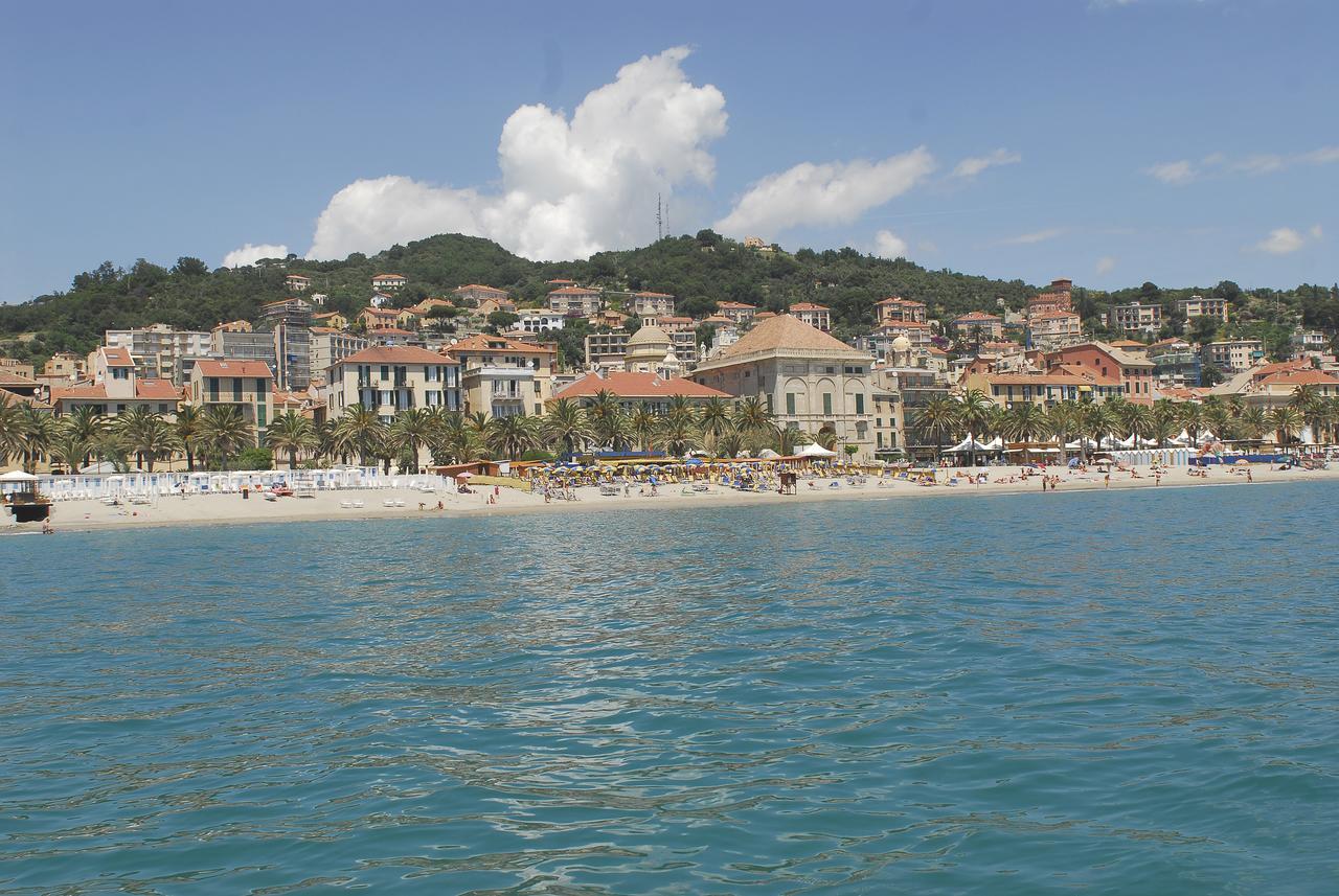 Hotel Gambone Finale Ligure Exterior foto